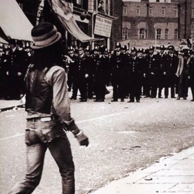 Profile Picture of Joe Costello (@Joe7tinysteps) on Twitter