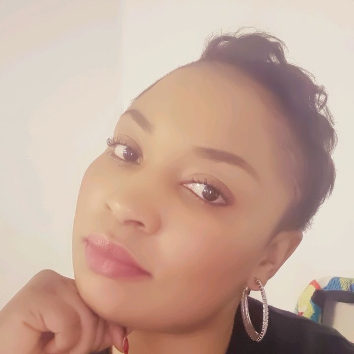 Profile Picture of rina (@renatelongomodjema) on Tiktok