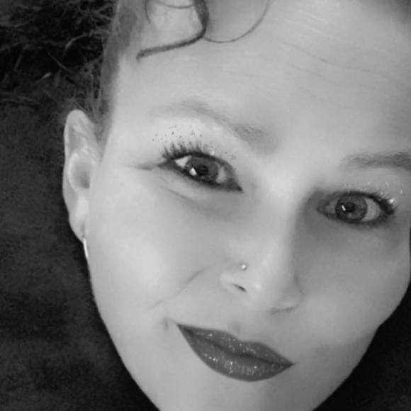 Profile Picture of Kim Sasser (@sasser1969) on Poshmark