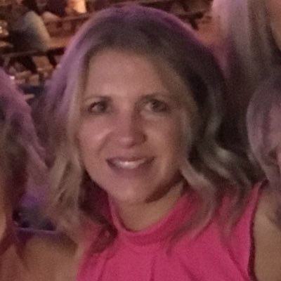 Profile Picture of Kelli Maddox (@KelliMaddox7) on Twitter