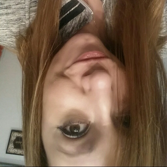 Profile Picture of Morgan Neipert (@morganneipert) on Poshmark