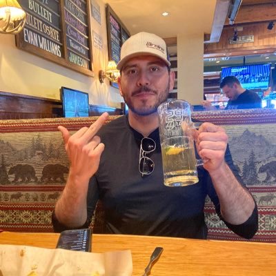 Profile Picture of Jose Corrales (@JC0rrales56) on Twitter