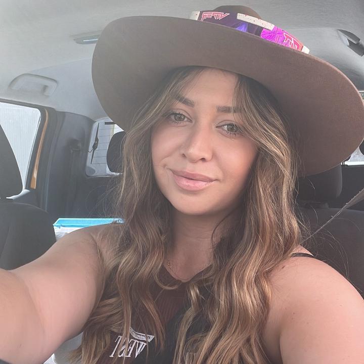 Profile Picture of Macey (@macey.anna) on Tiktok