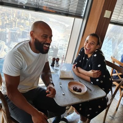 Profile Picture of Louise Thomas (@louptom) on Twitter