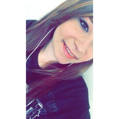 Profile Picture of Alicia Hardin (@AliciaH24914095) on Twitter