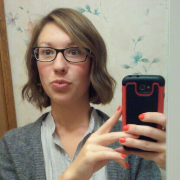 Profile Picture of Christina Abbate (@cabbate613) on Poshmark