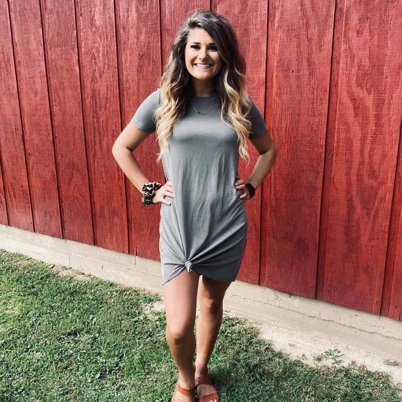 Profile Picture of Stephanie Heinrich (@sheinrich19) on Poshmark