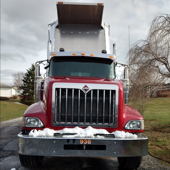 Profile Picture of Chuck Kalbaugh (@kalbaugh84) on Poshmark