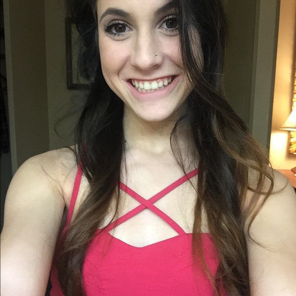 Casey Headman - Poshmark Profile Picture of Casey Headman (@caseyheadman) on Poshmark