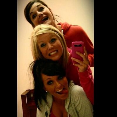 Profile Picture of Kelli McCracken (@Kelliii_Mariiie) on Twitter