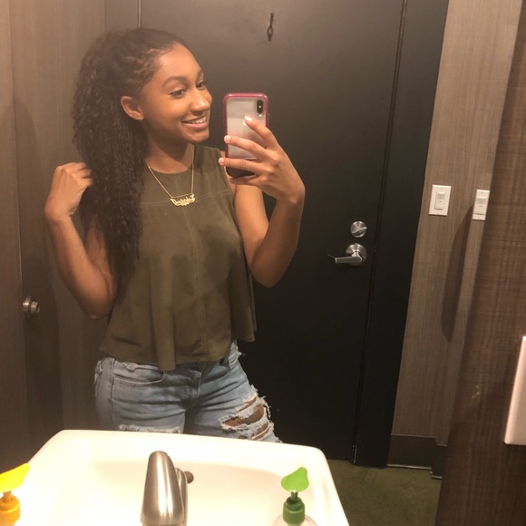 Profile Picture of Brina Laplace (@blaplace) on Poshmark