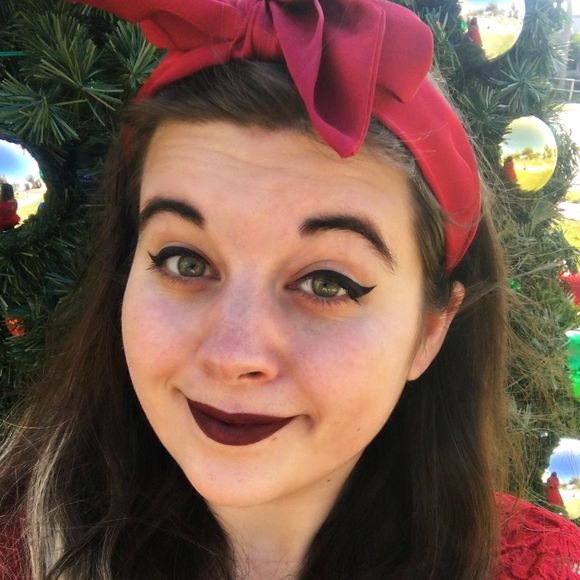 Profile Picture of Maria Baransky (@mariarose96) on Poshmark