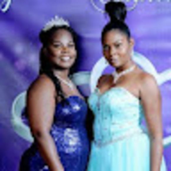 Profile Picture of Barbara Campbell (@barbaracampb157) on Poshmark