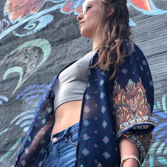 Profile Picture of Elan Gratrix (@egratrix) on Poshmark