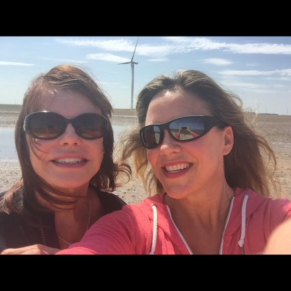 Kim Savage - Poshmark Profile Picture of Kim Savage (@kimsavage333) on Poshmark