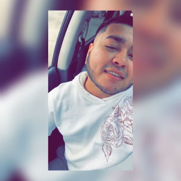 Profile Picture of Mario Zelaya (@mariozelaya380) on Poshmark