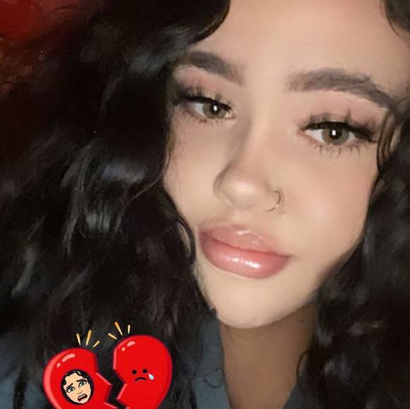 Profile Picture of Kayley Thygesen (@kayleyxo) on Poshmark