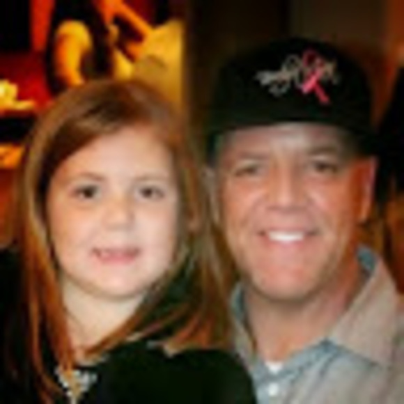 Profile Picture of Devlyn Fox (@devlynfox) on Poshmark