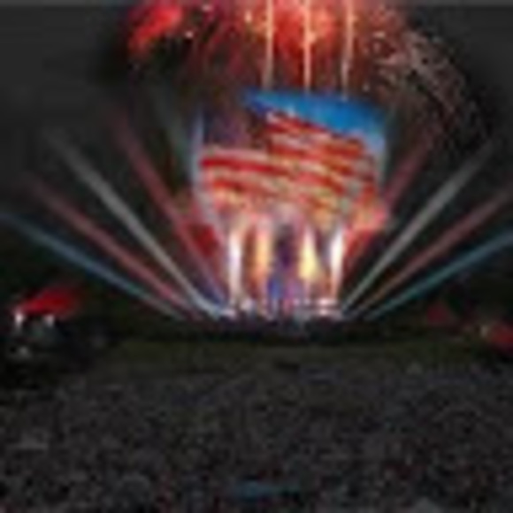 Profile Picture of Christopher Arnold (@christopher7121) on Poshmark