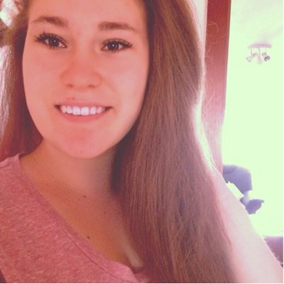 Profile Picture of Anna Dietrich (@AnnaDietrich13) on Twitter