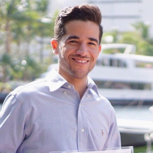 Profile Picture of Gabriel Gomez (@ggomez1767) on Poshmark