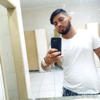 Profile Picture of Luis Patrick (@LuisPat77401546) on Twitter