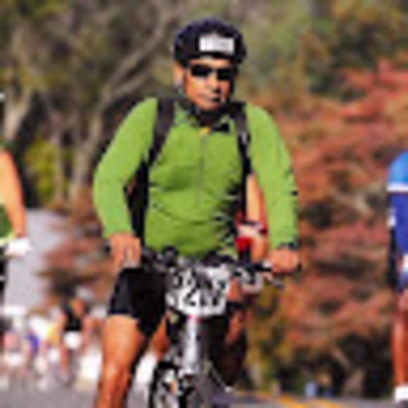 Profile Picture of Srinivasan Thirumalai (@tgwashdc) on Poshmark