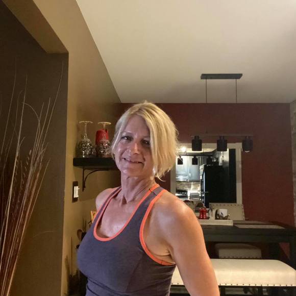 Profile Picture of Belva-jo Beachey (@belva125) on Poshmark