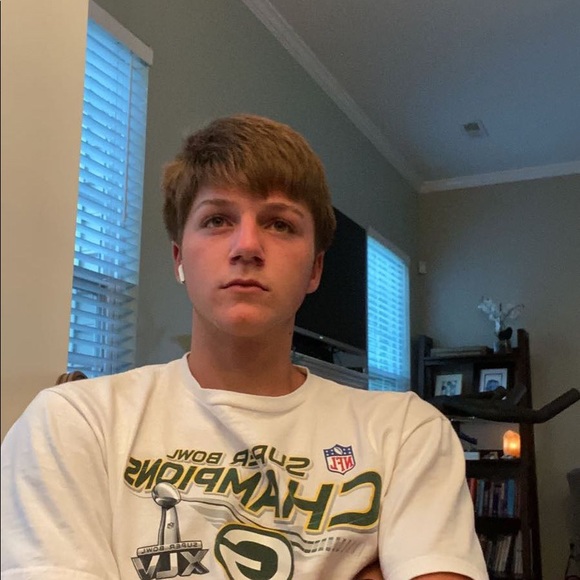 Profile Picture of Andrei Moubarak (@andrei11) on Poshmark