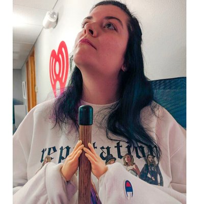 Profile Picture of Emily Russell (@EmRuss11) on Twitter