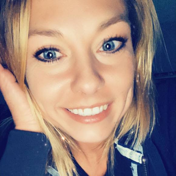 Profile Picture of Danielle Heino (@danielleheino) on Poshmark