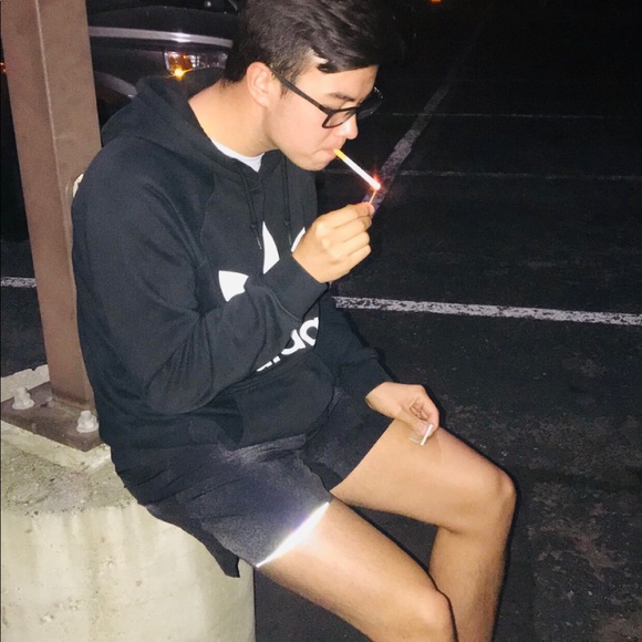 Profile Picture of Ethan Sugimura (@esugim) on Poshmark