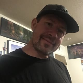 Profile Picture of David Holsworth (@holsworth.david) on Instagram