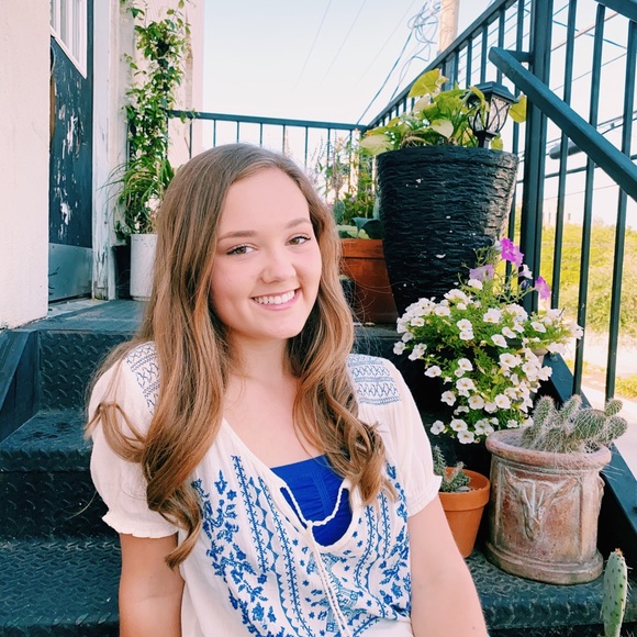 Profile Picture of Rachel Doss (@racheldoss31) on Poshmark