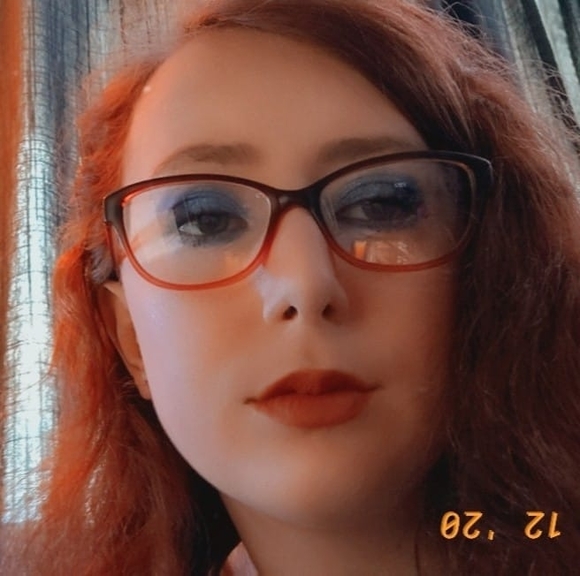 Profile Picture of Shylynn Julin (@shylynnjulin) on Poshmark