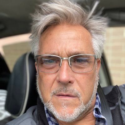 Profile Picture of MikeT. (@MikeTencza) on Twitter