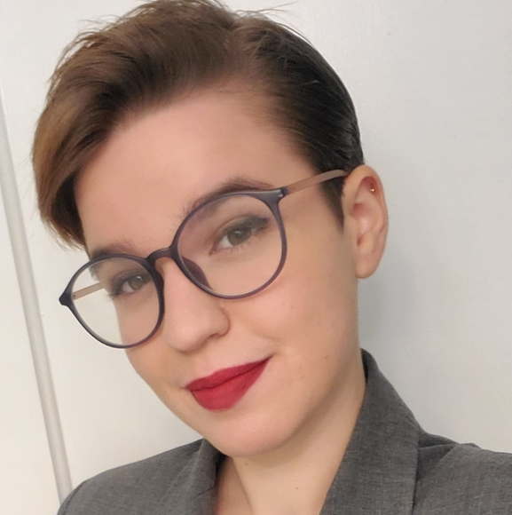Profile Picture of Kara Garguilo (@karagamer7) on Poshmark