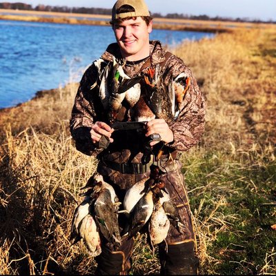 Profile Picture of Tanner Guy (@tannerguy365) on Twitter