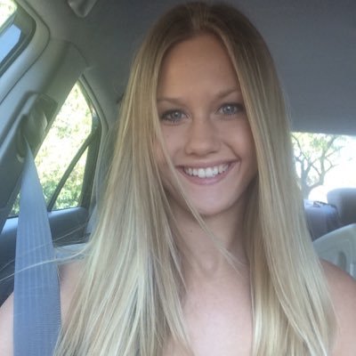 Profile Picture of Jocelyn Anderson (@jocelyn_anders) on Twitter