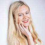 Profile Picture of Lisa Doms - Zurück zu DIR für mehr Freiheit, Fülle, Freude ❤‍🔥 (@doms.lisa) on Instagram