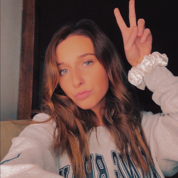 Profile Picture of Autumn Purser (@autumn_purser) on Poshmark