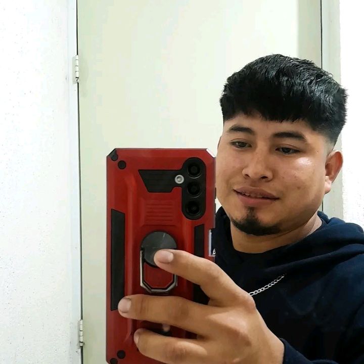 Profile Picture of Aaron Roblero (@aaronroblero686) on Tiktok