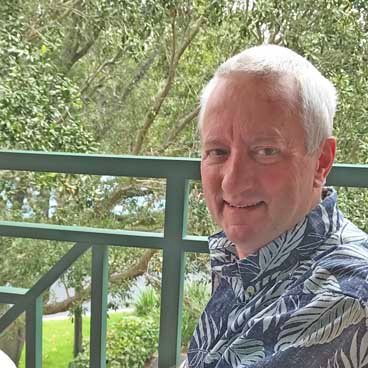 Profile Picture of Curt Carlson (@CurtTheWriter) on Twitter