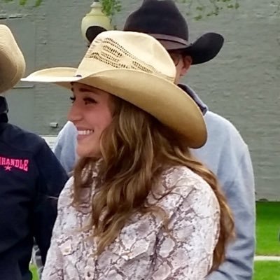 Profile Picture of Libby Olson (@Libbyolson) on Twitter