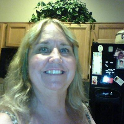 Profile Picture of Susan Tilley Cox (@susiecox54) on Twitter