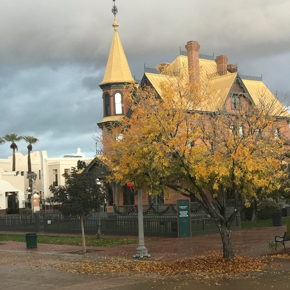 Profile Picture of Kristie Martorano (@mai_duck) on Poshmark