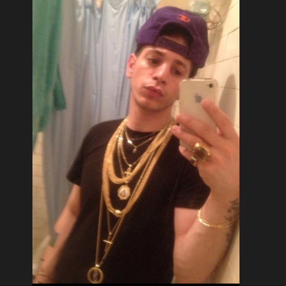 Profile Picture of Joshua Giannini (@jdub537) on Poshmark