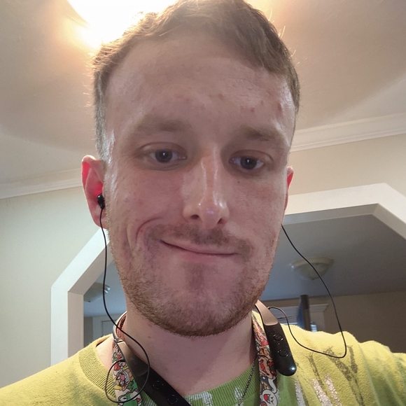 Profile Picture of Brad Booker (@bbooker1212) on Poshmark