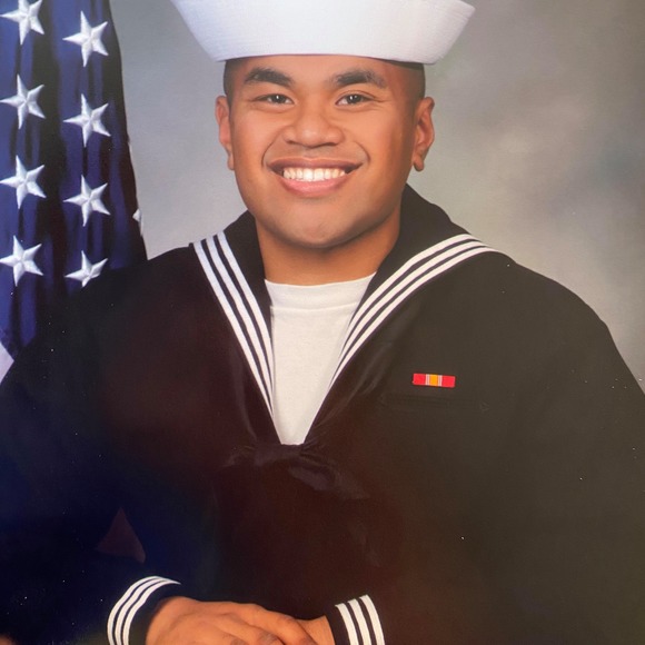 Profile Picture of Chris Bradley (@chrisbradley310) on Poshmark