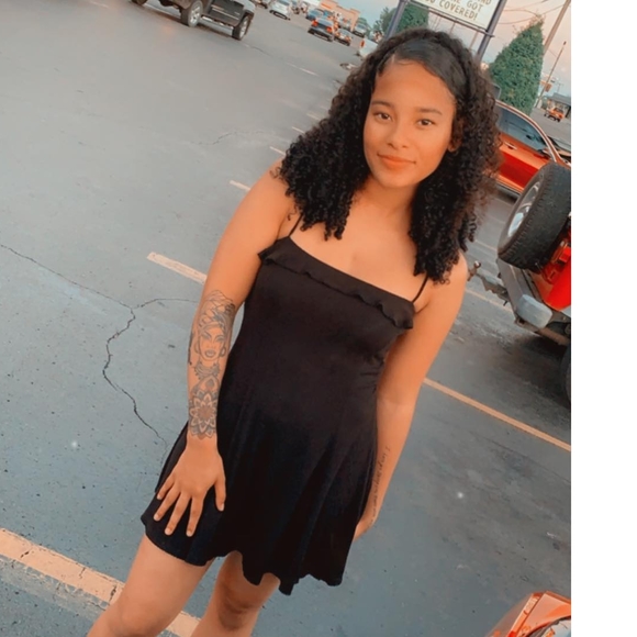 Jazmyn Miller - Poshmark Profile Picture of Jazmyn Miller (@lilbitofjazz) on Poshmark